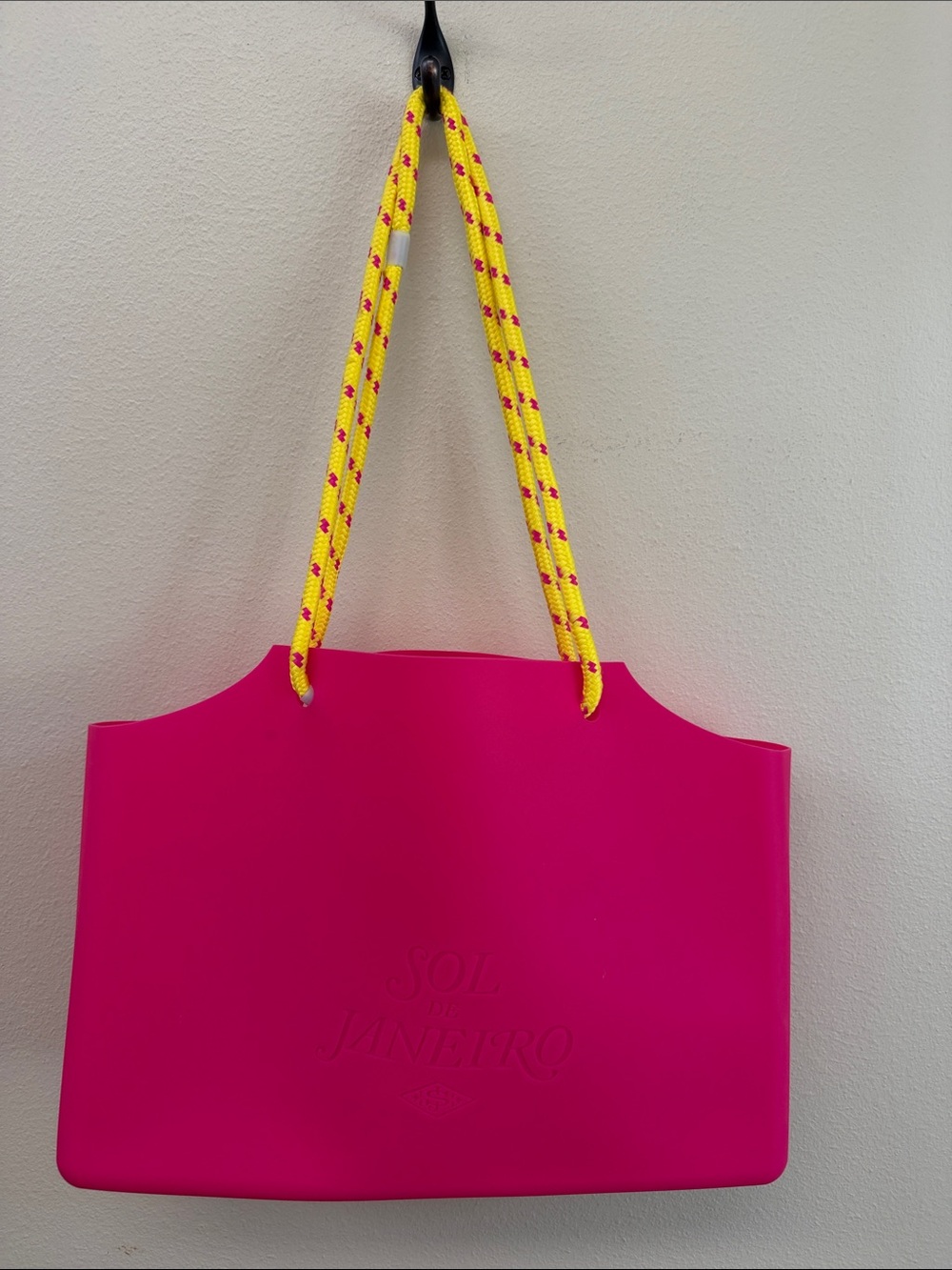 Sol de Janeiro Hot Pink Tote with Yellow Rope Handles Jelly Silicone